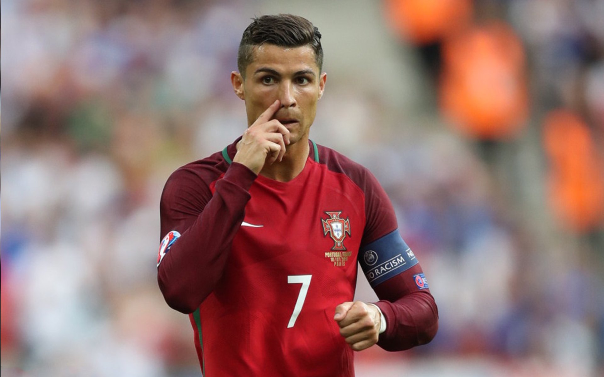 世界杯:训练中教练要求球员尝试踢对方位置 增加战术理解度