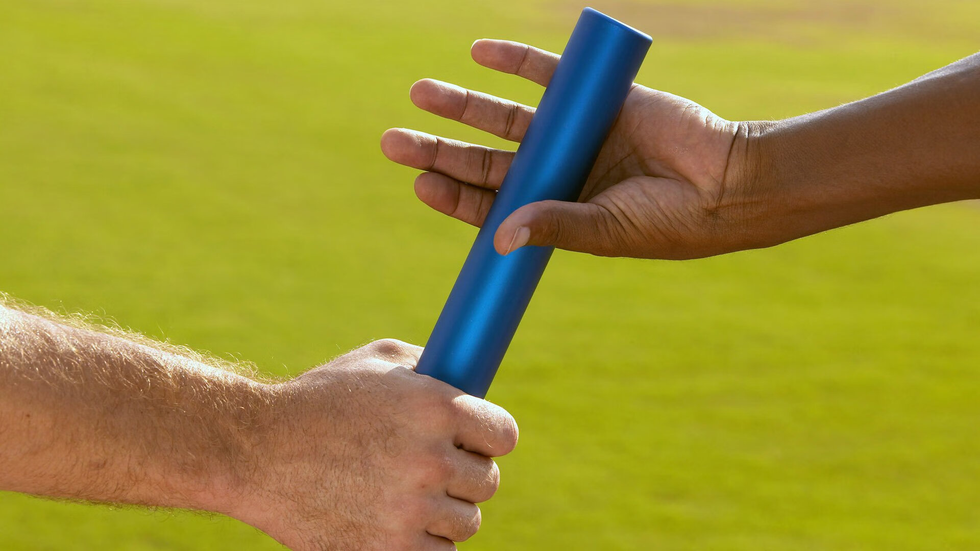 这一刻球迷彻底疯狂，这一刻球迷彻底疯狂是什么歌